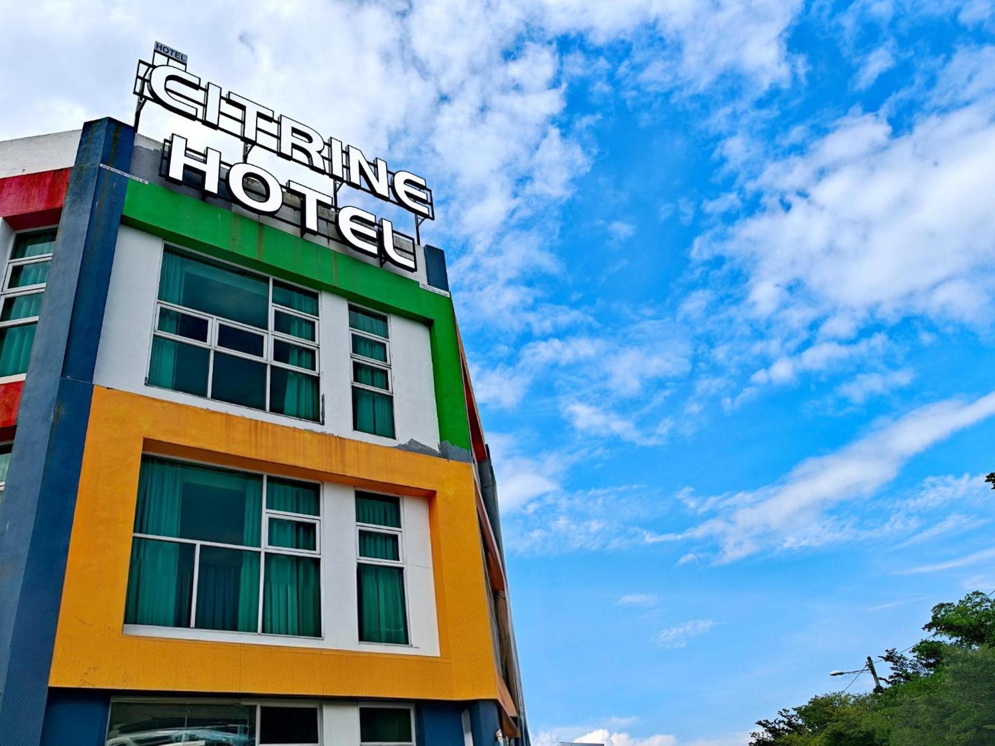 Citrine Hotel เซริอิสกันดาร์ ภายนอก รูปภาพ